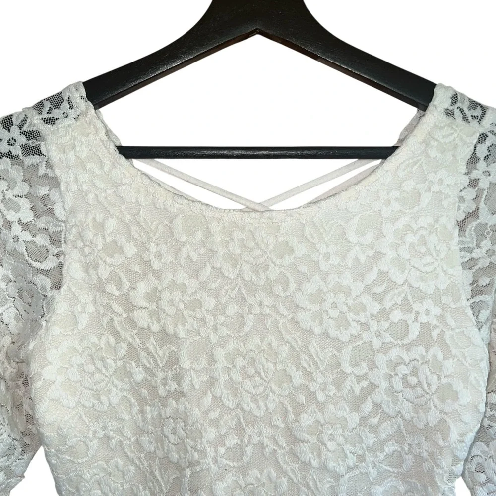 VTG Abercrombie & Fitch Y2K Lace Lg Sleeve Cream Top Criss Cross Back Crop Sz M‎